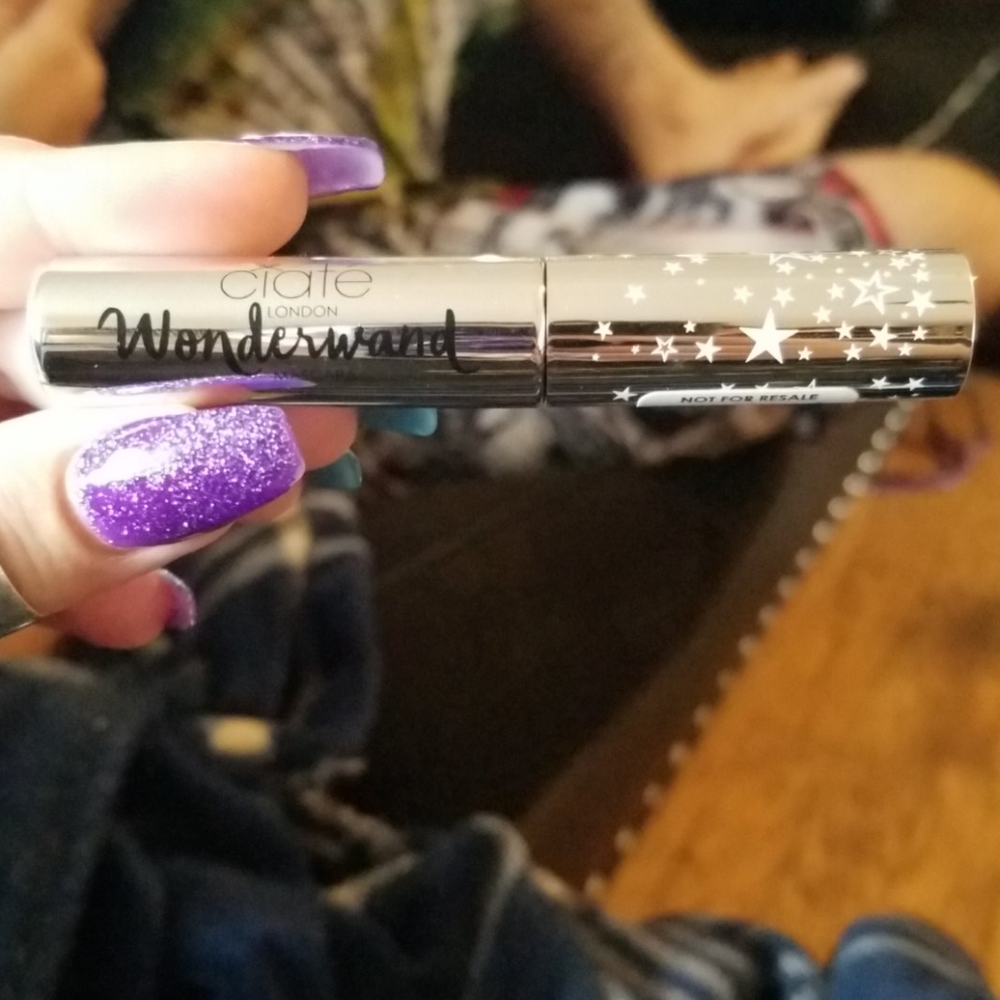 Wonderland mascara